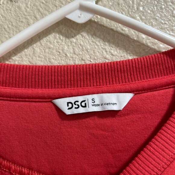 Crewneck - Picture 2 of 2